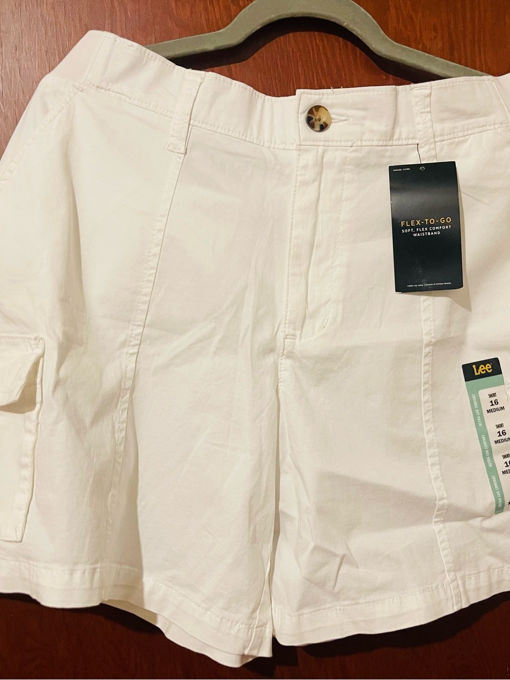 Lee Women's White Flex-To-Go Cargo Shorts